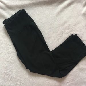 Black Active Capri Leggings